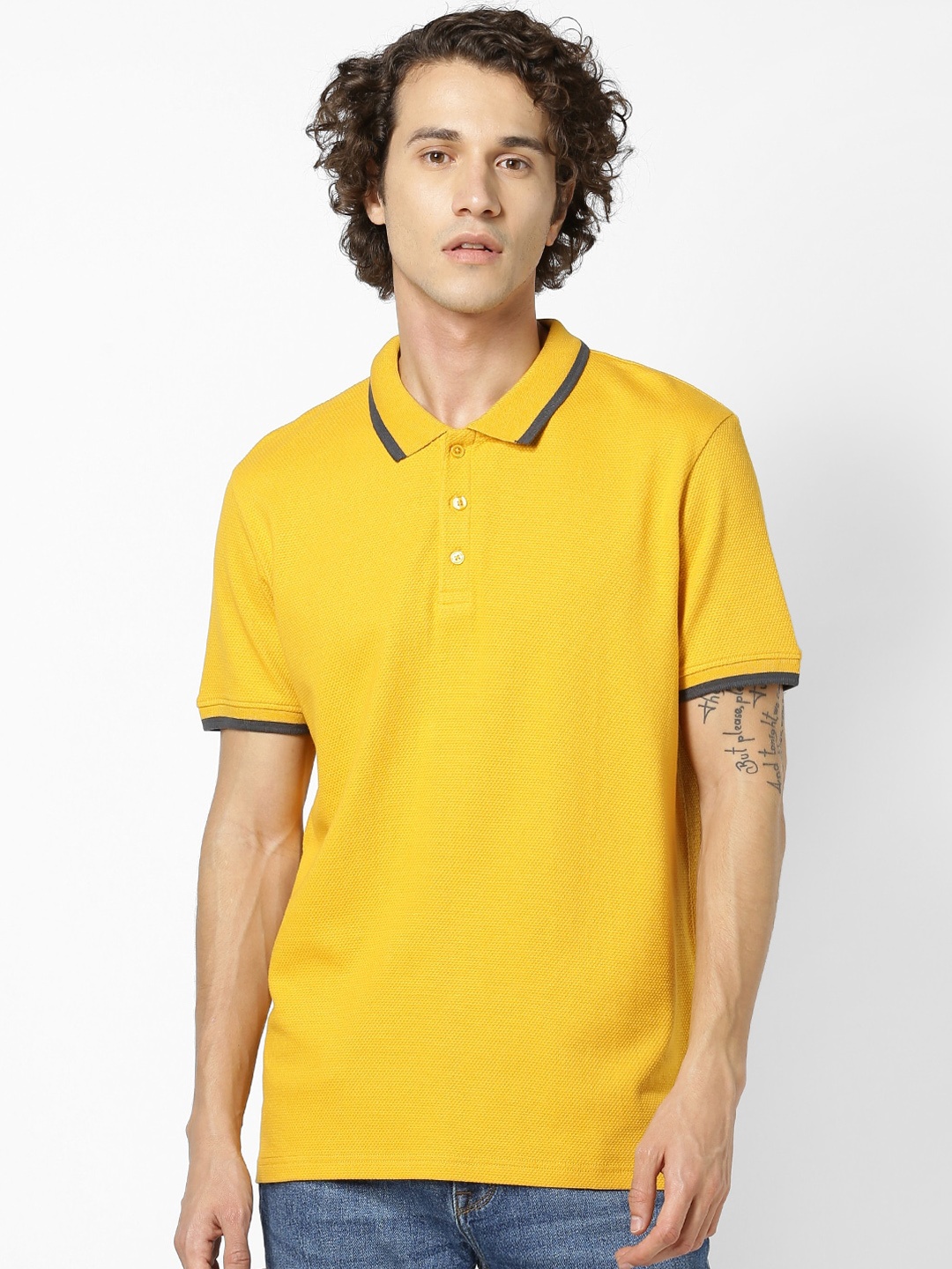 

Celio Men Yellow Solid Polo Collar T-shirt