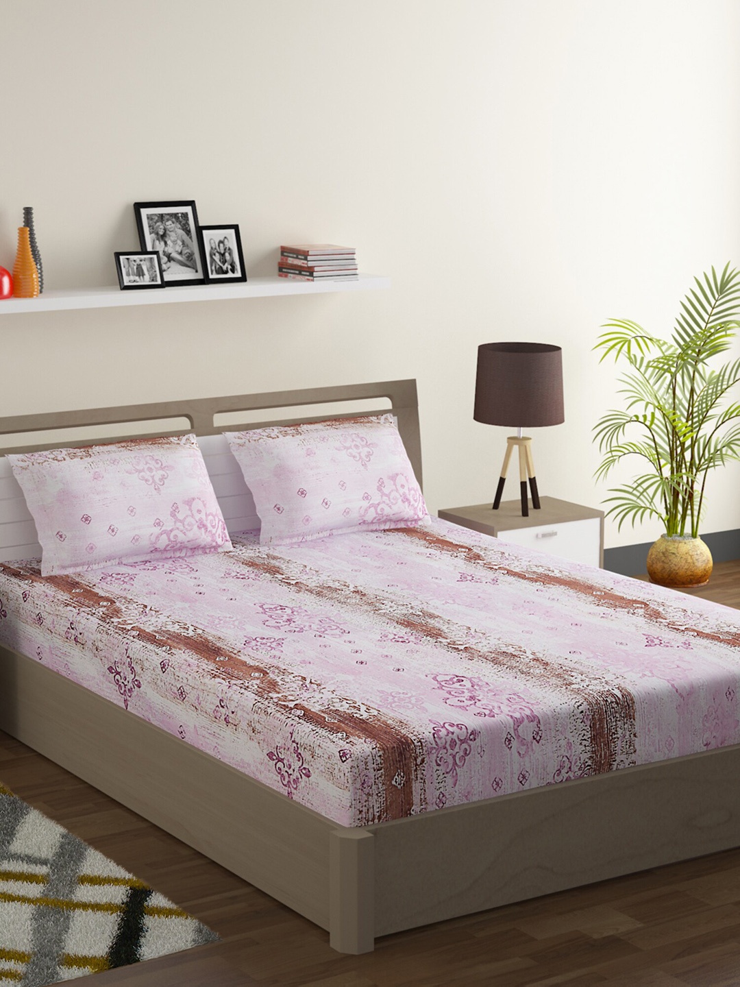 

Swayam Veda Sunbeam Texture Golden Hues 160TC Cotton King Bedsheet Set, Pink