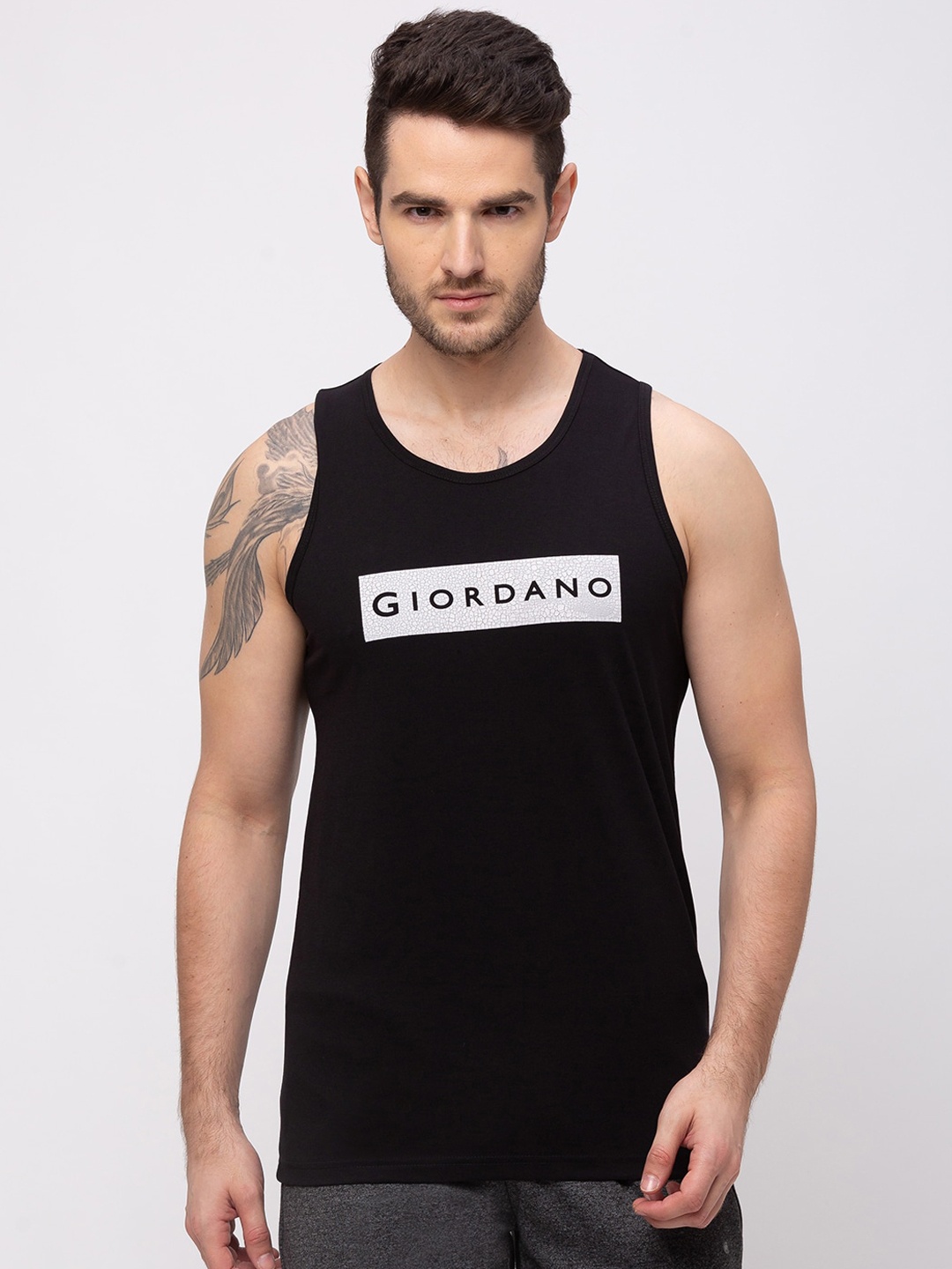 GIORDANO Men Black Slim Fit Printed Round Neck T-shirt
