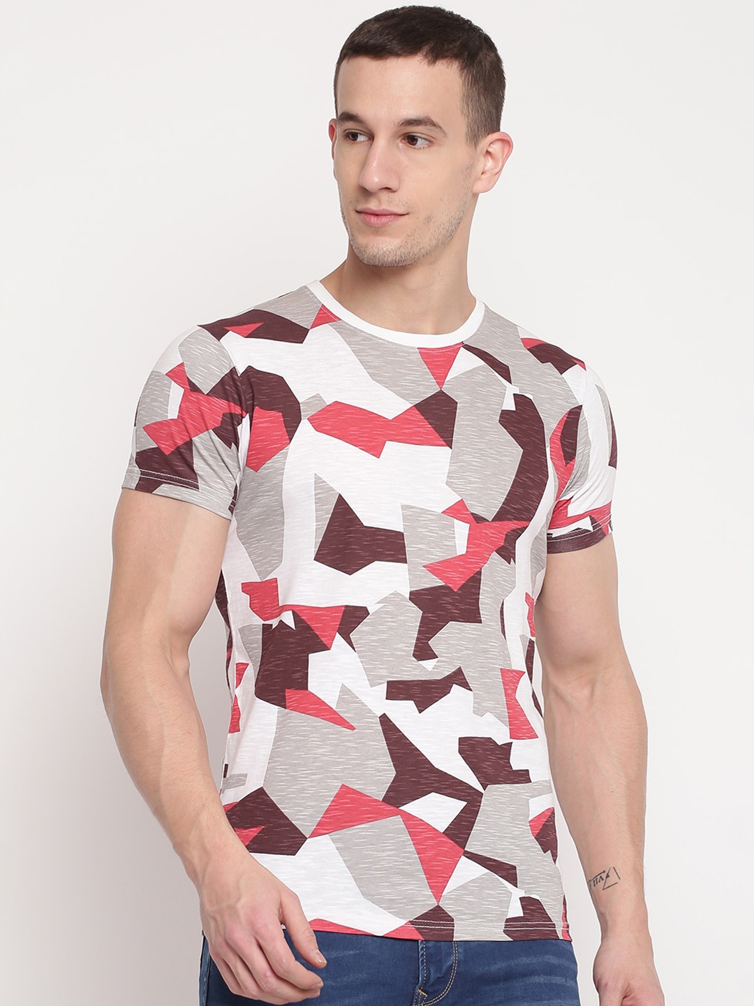 

Pepe Jeans Men Red Printed Round Neck T-shirt
