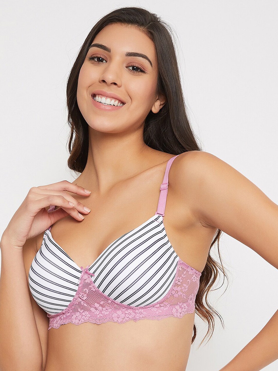 

Clovia White & Black Lace Non-Wired Lightly Padded T-shirt Bra BR1806V1836E
