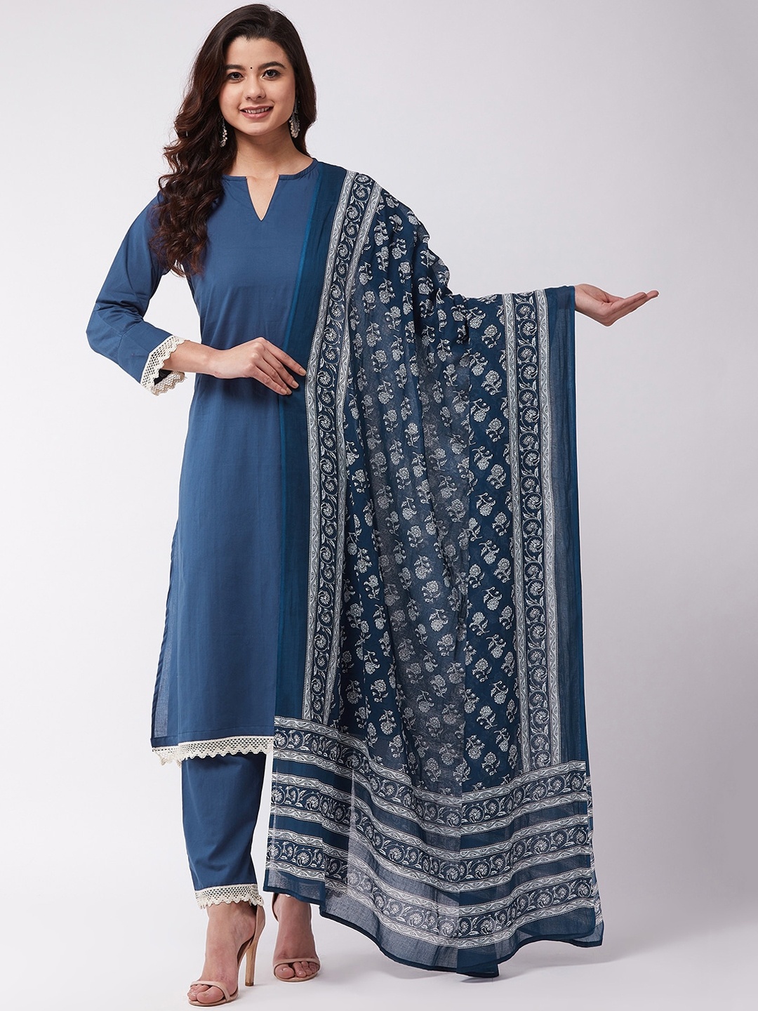 

InWeave Blue & White Printed Dupatta