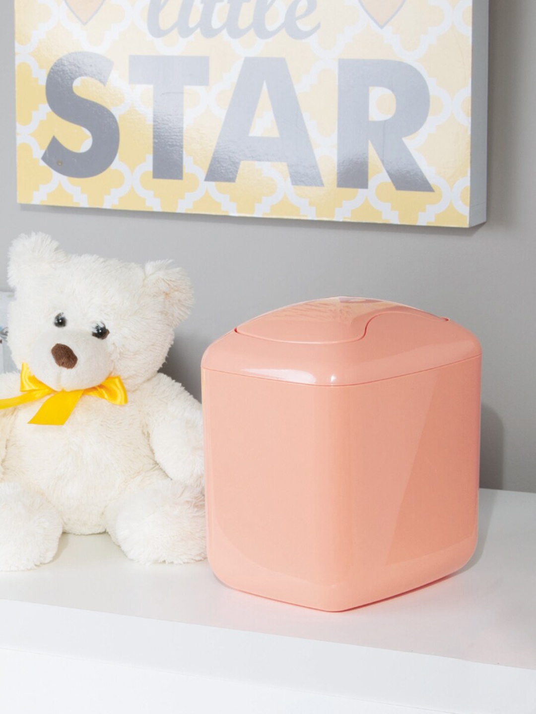 INTERDESIGN Peach-coloured Solid Swing Bins