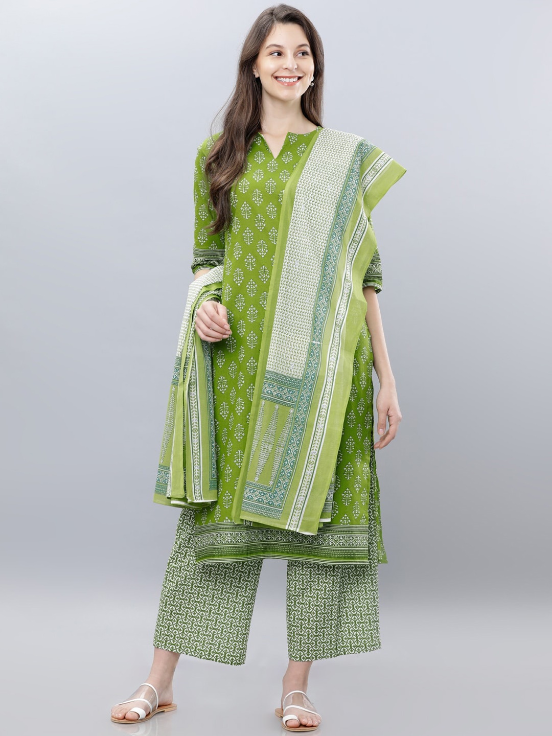 Vishudh Off-White & Green Printed Dupatta