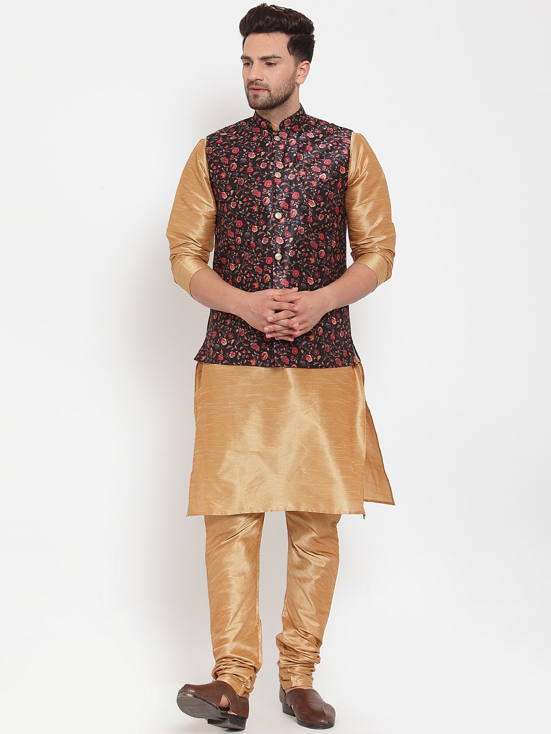 

GRACIT Men Gold-Toned Solid Kurta with Pyjamas