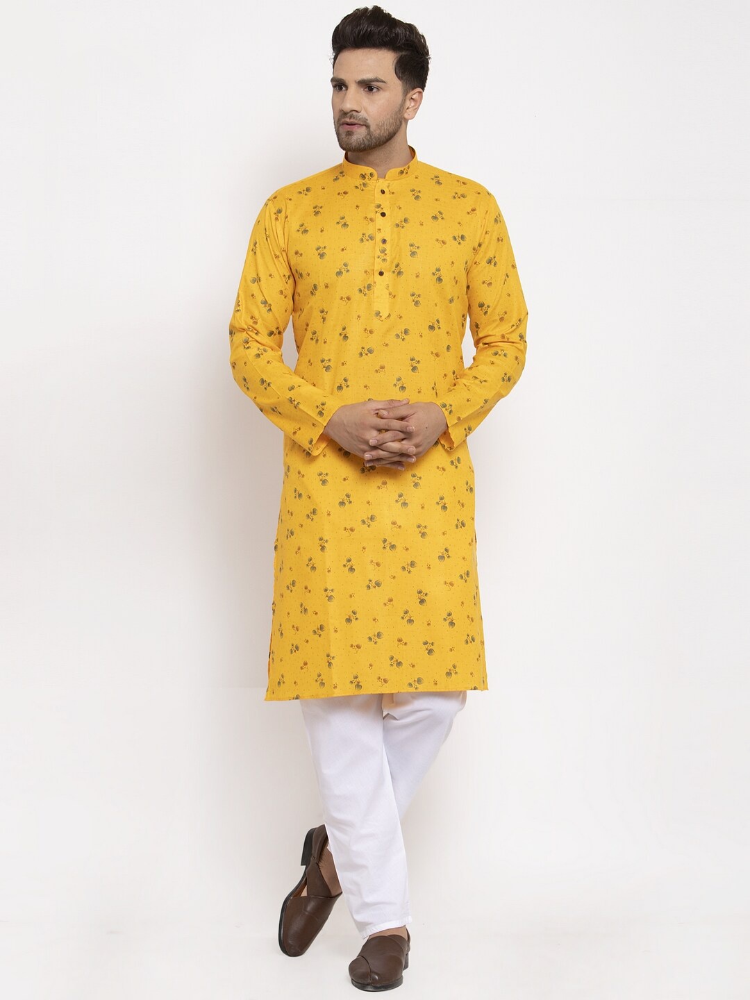 

GRACIT Men Yellow & White Printed Kurta with Churidar