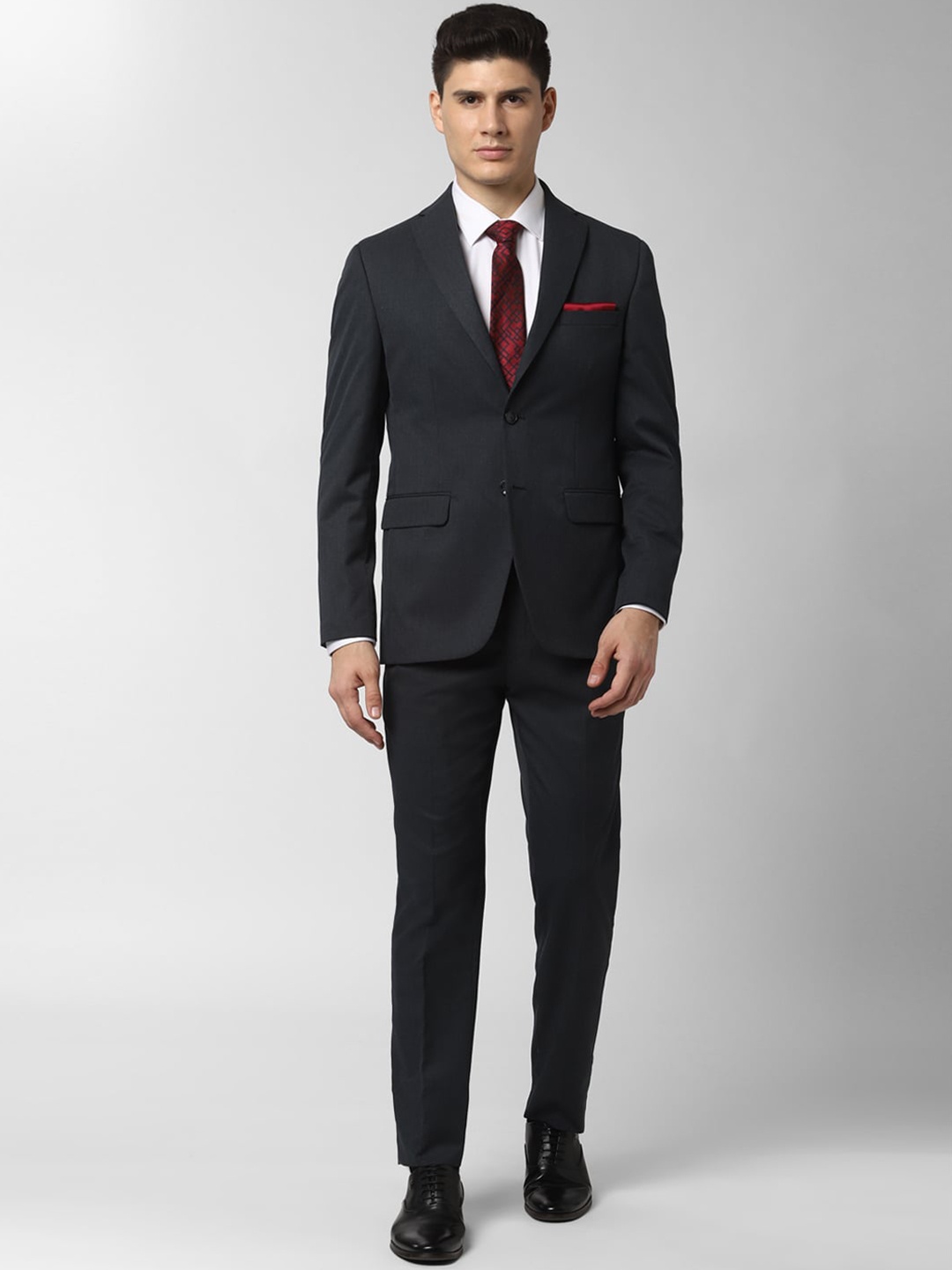 

Peter England Men Black Solid Single-Breasted Slim Fit Formal Suit