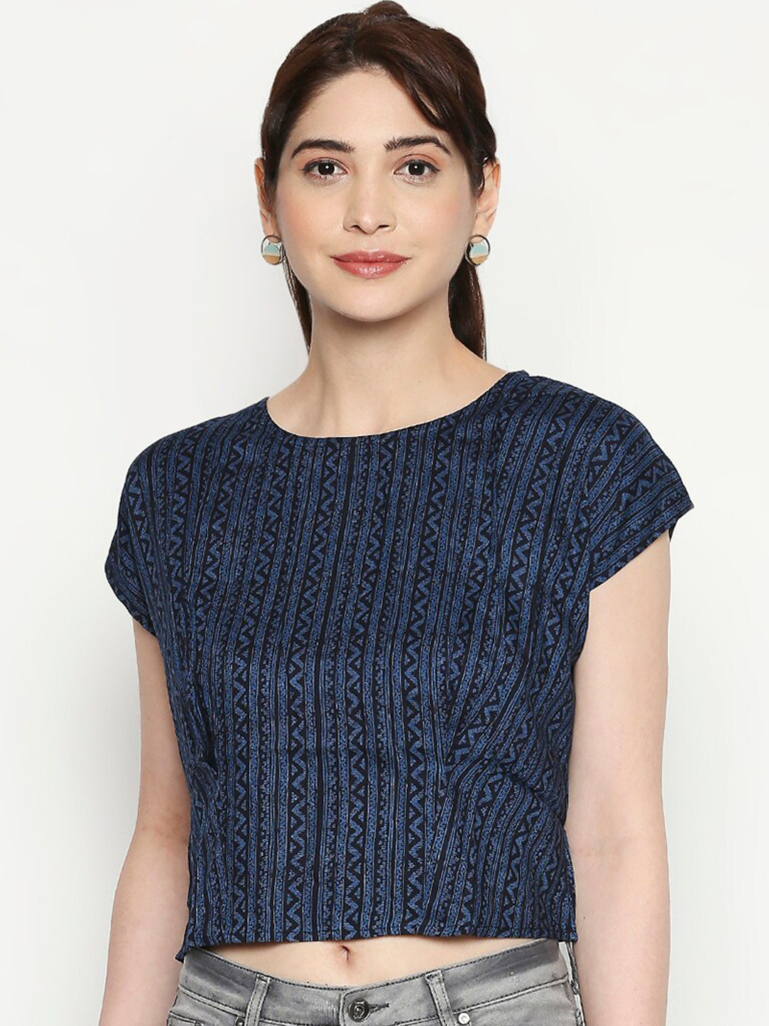 

People Navy Blue Geometric Printed Crop Top