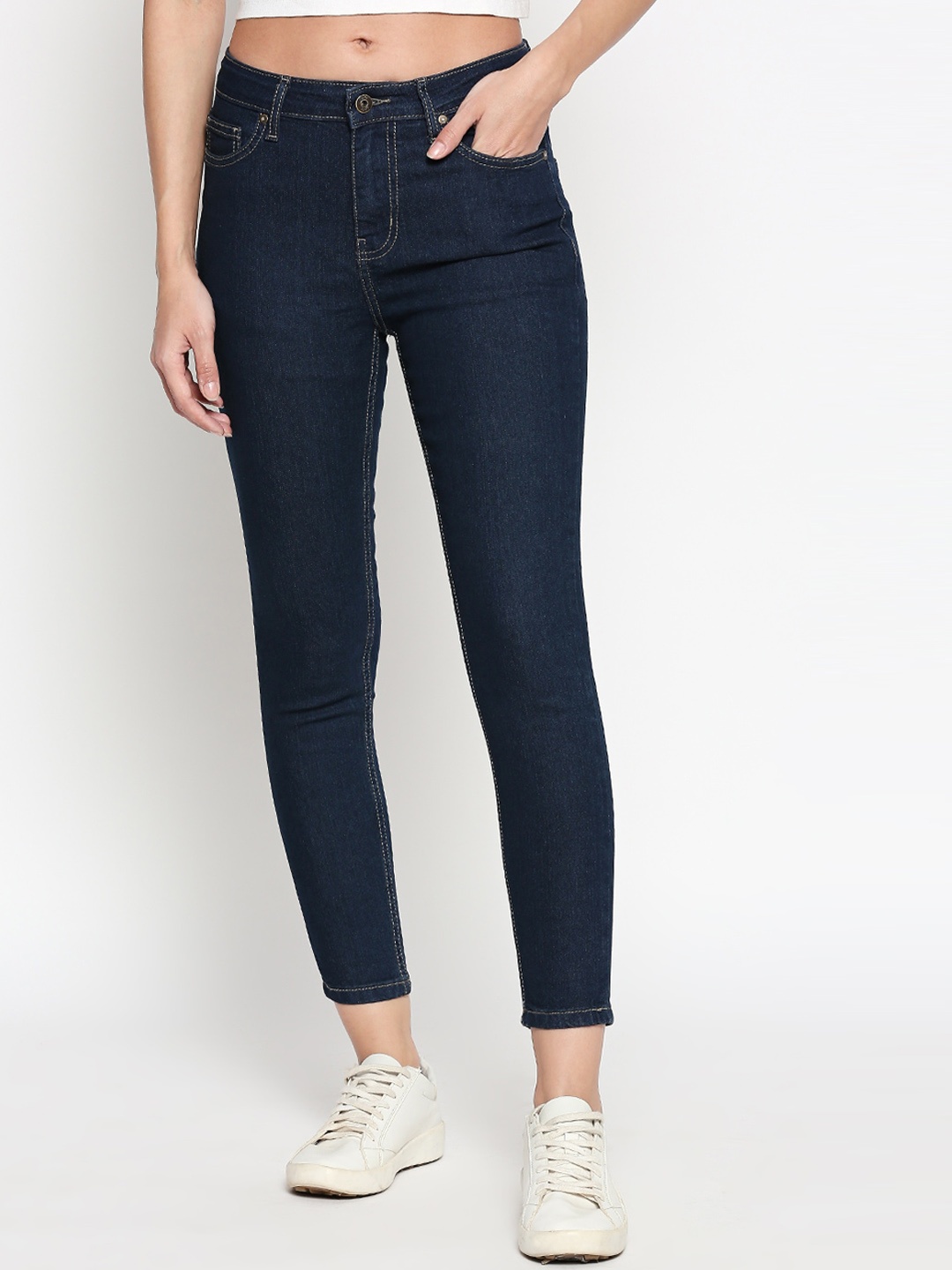 

People Women Blue Slim Fit Mid-Rise Clean Look Jeans