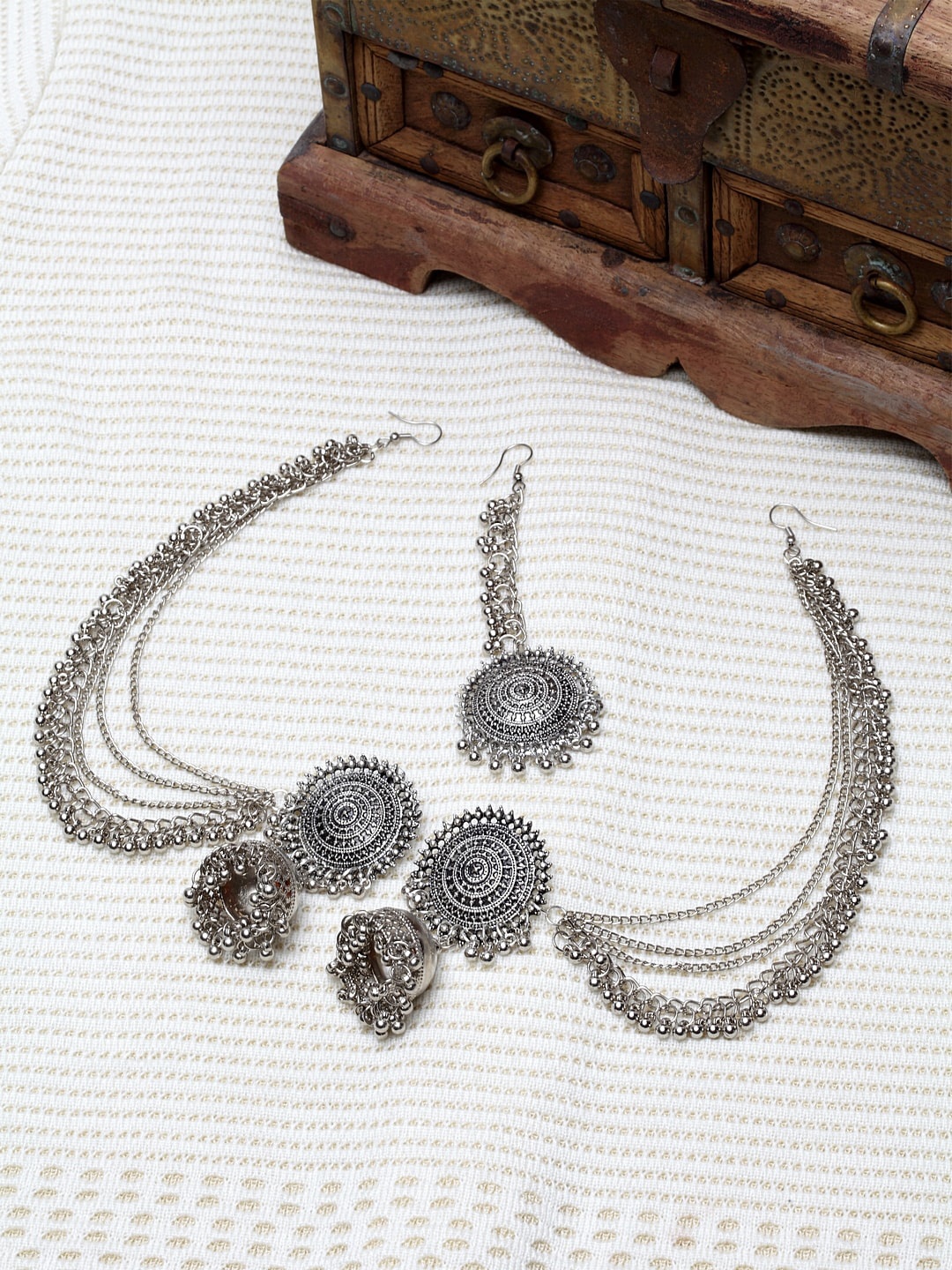 

Shining Diva Oxidised Silver-Toned Jewellery Set
