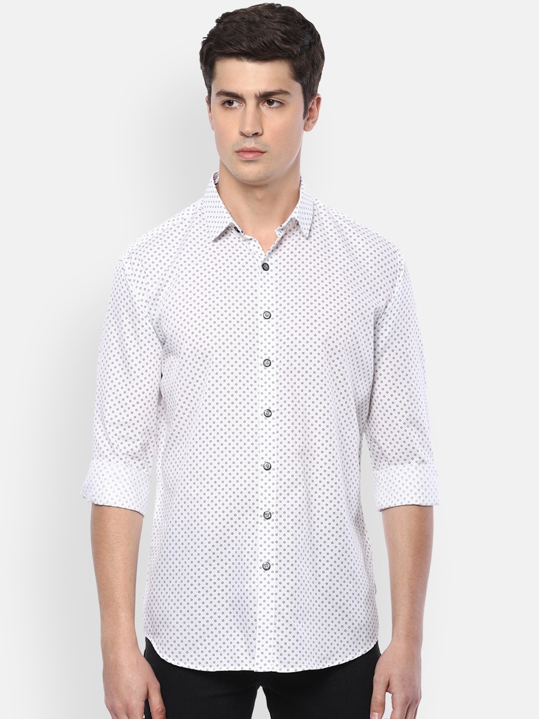 

V Dot Men White & Black Slim Fit Printed Cotton Casual Shirt