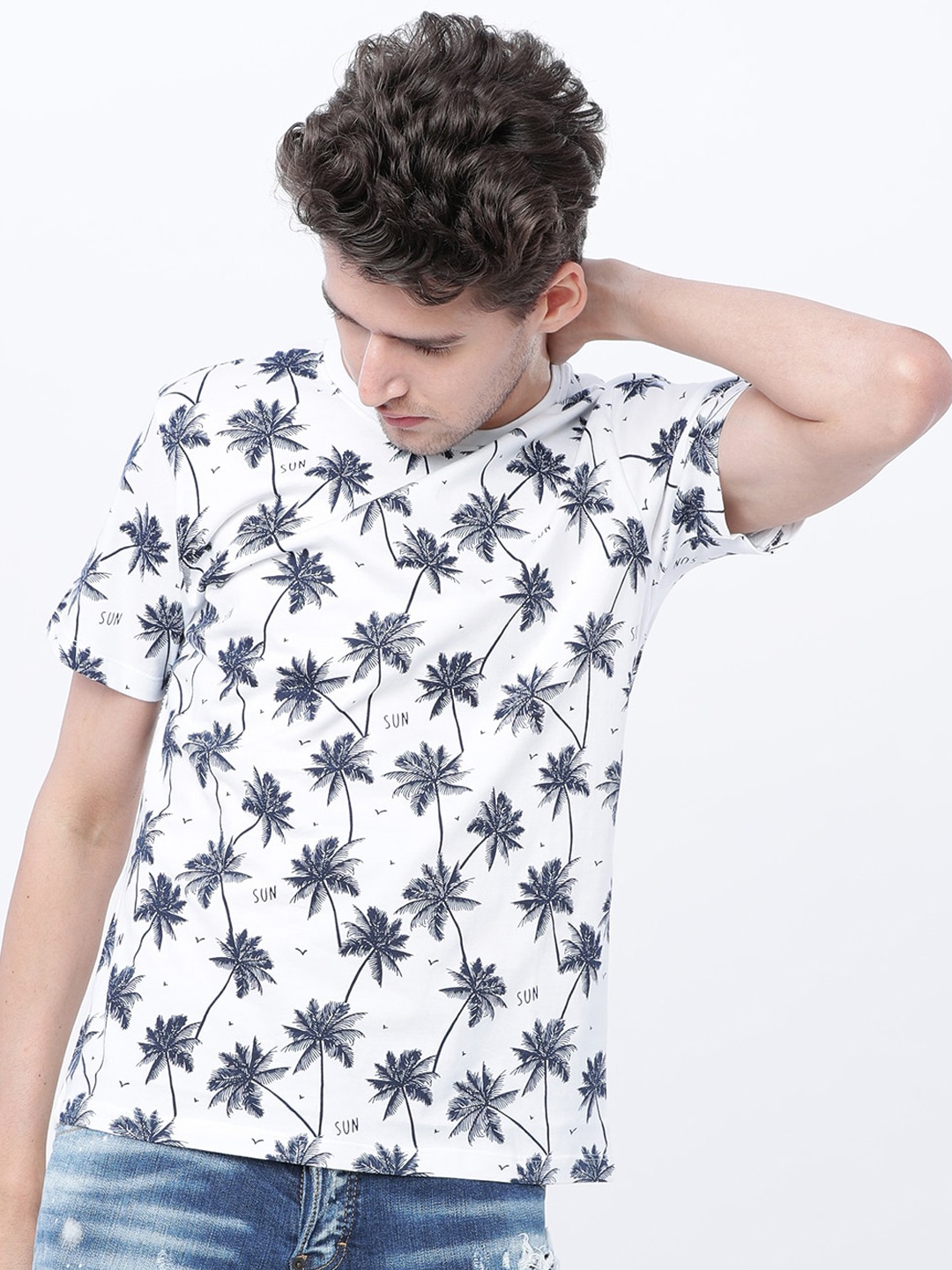 HIGHLANDER Men White & Navy Blue Printed Round Neck T-shirt