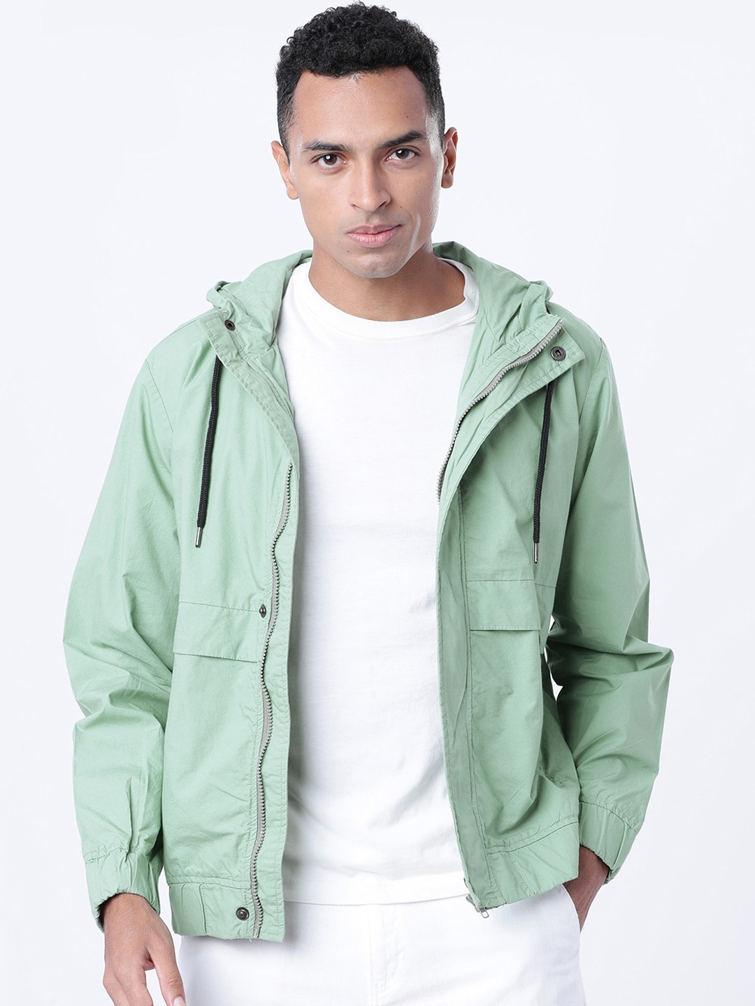 

HIGHLANDER Men Green Solid Tailored Shacket