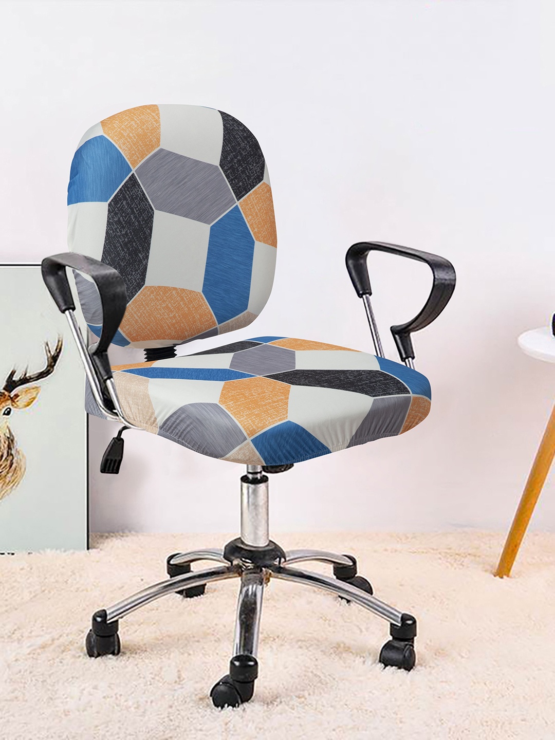 

Cortina Set Of 6 White & Blue Geometric Printed Chair Covers