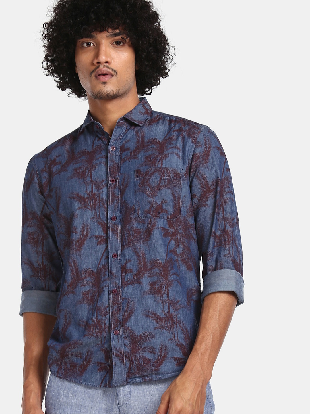 

Cherokee Men Blue Slim Fit Printed Casual Shirt
