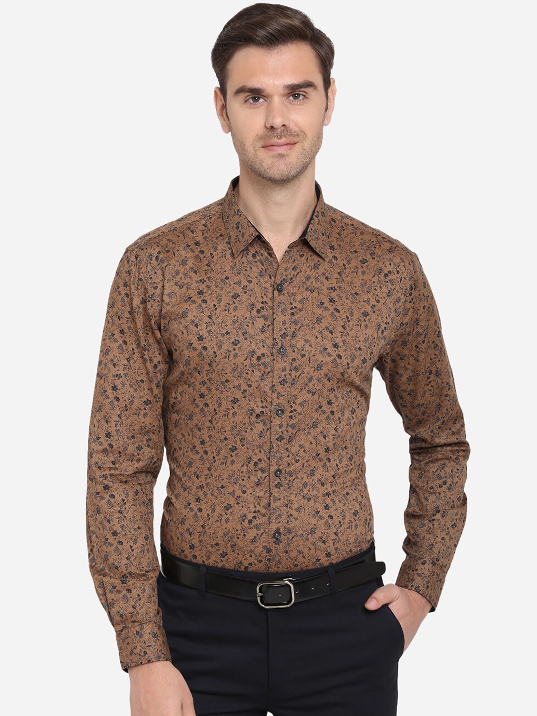 

Greenfibre Men Brown Slim Fit Printed Casual Shirt