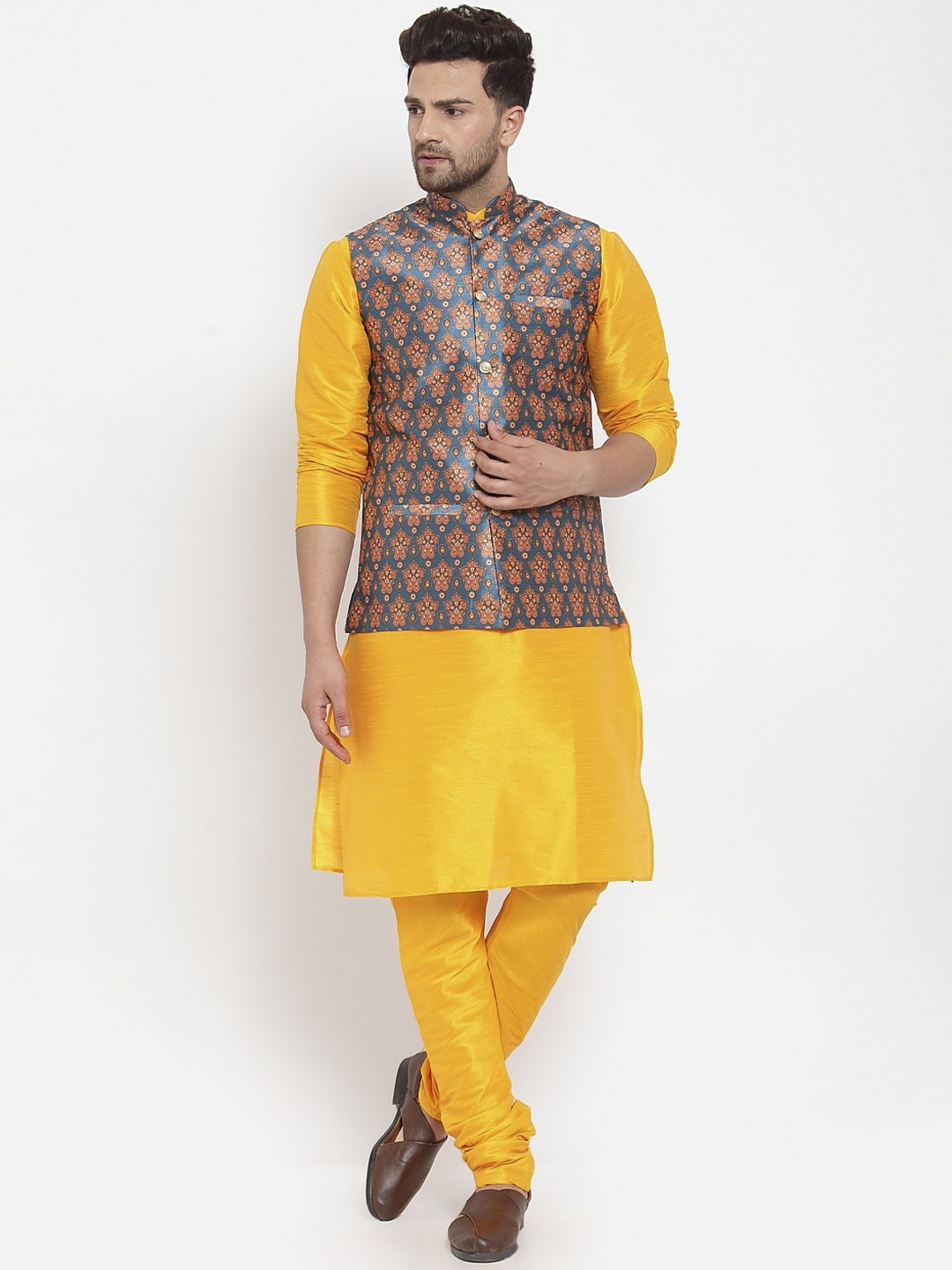 

GRACIT Men Mustard & Turquoise Blue Solid Kurta with Pyjamas & Nehru Jacket