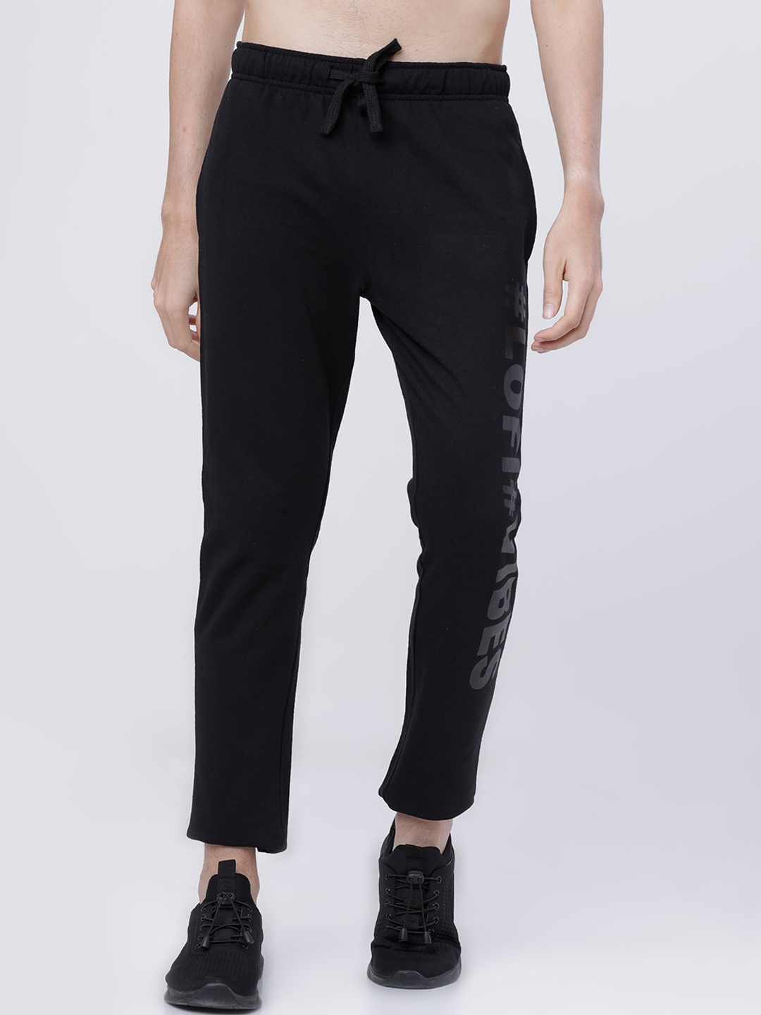 

HIGHLANDER Men Black Solid Slim-Fit Track Pants