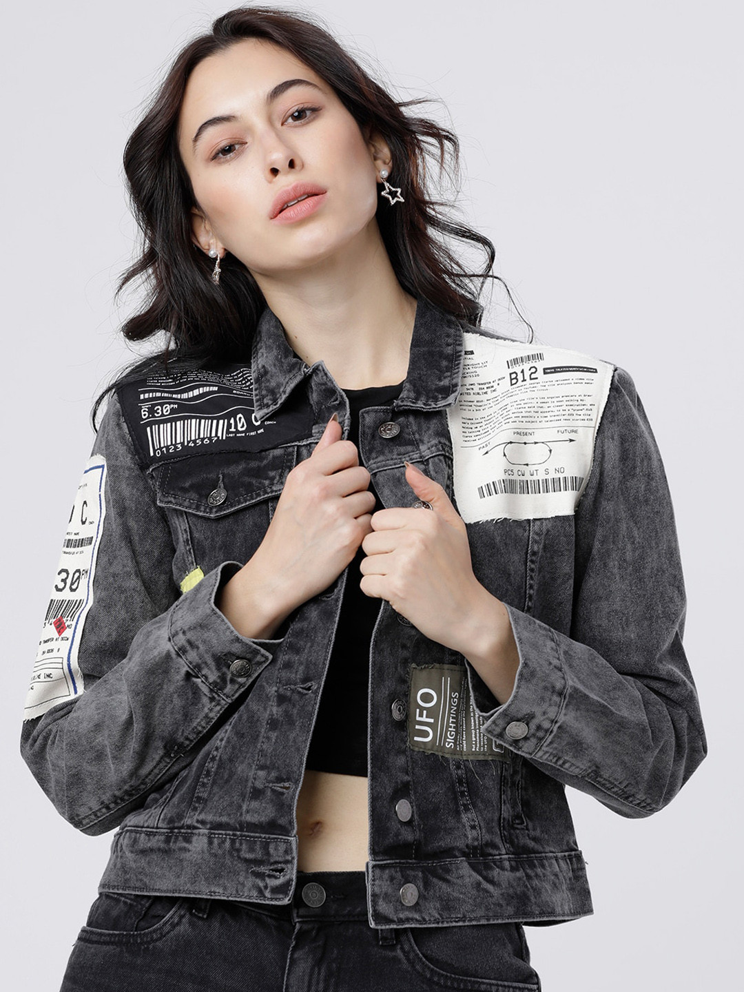 

Tokyo Talkies Women Grey Solid Denim Jacket