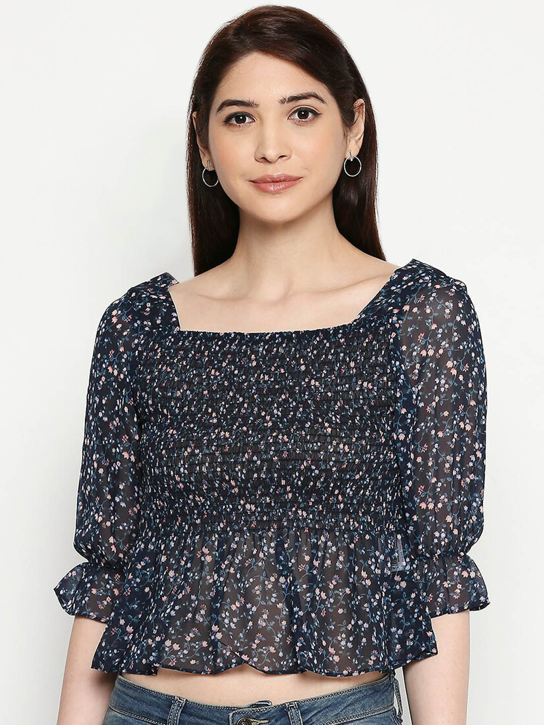 

People Black Floral Printed Puff Sleeves Cinched Waist Crop Top