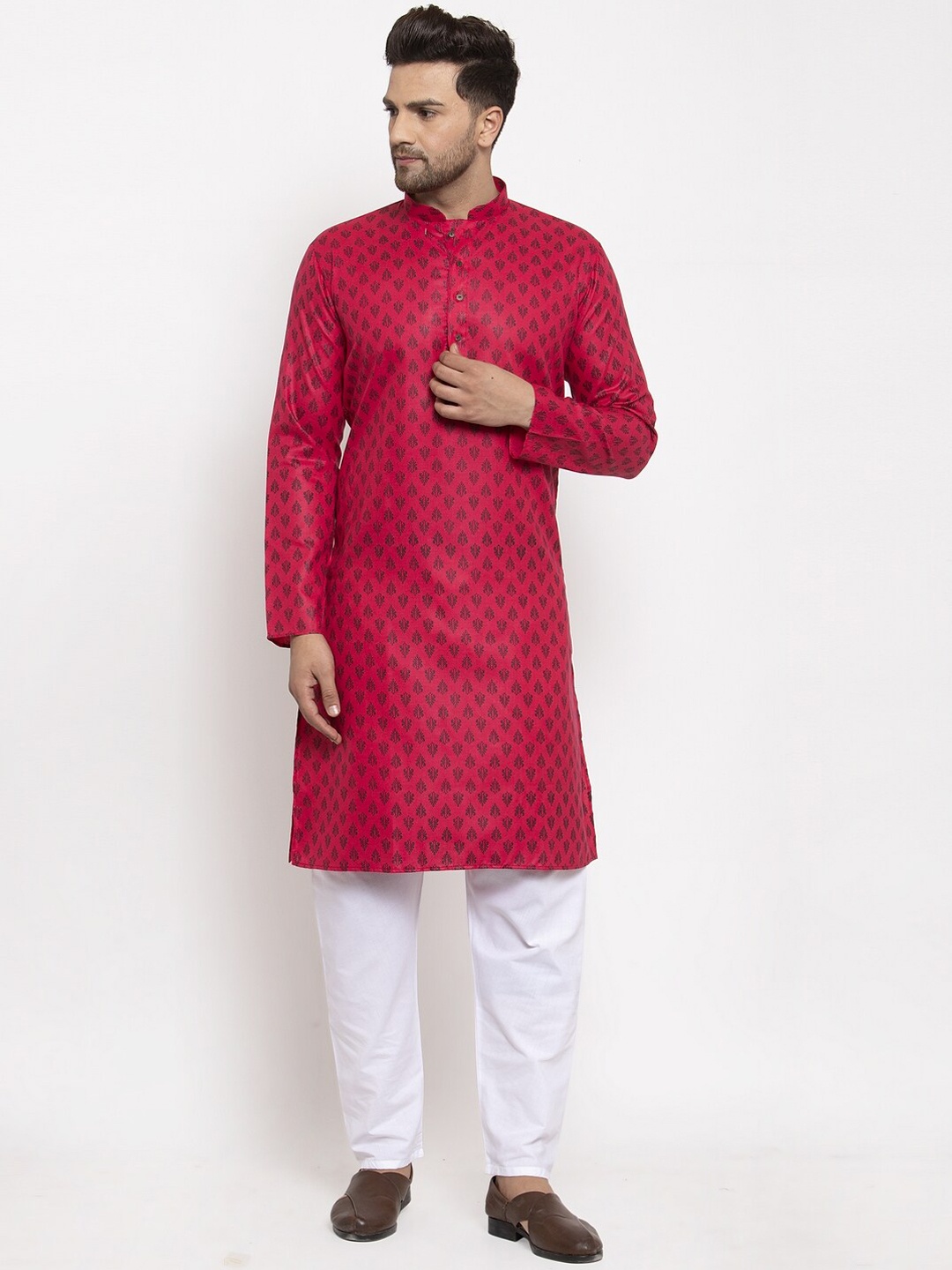 

GRACIT Men Pink & White Printed Kurta with Pyjamas