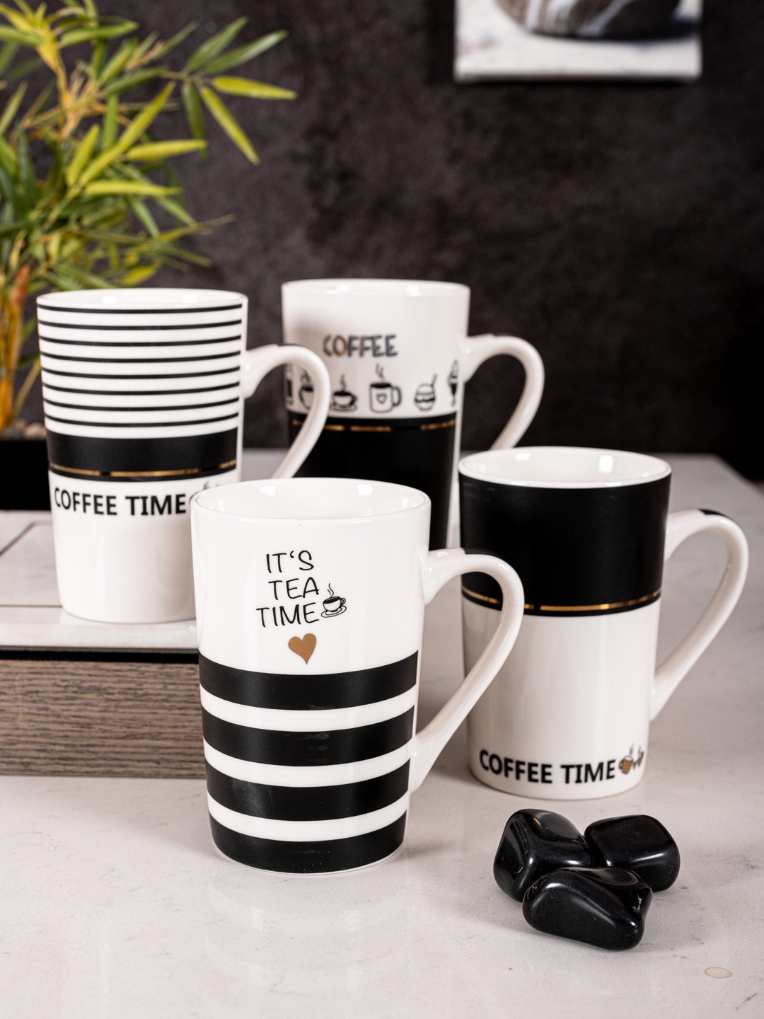 

White Gold White & Black Colorblocked Set of 4 Coffee Mugs
