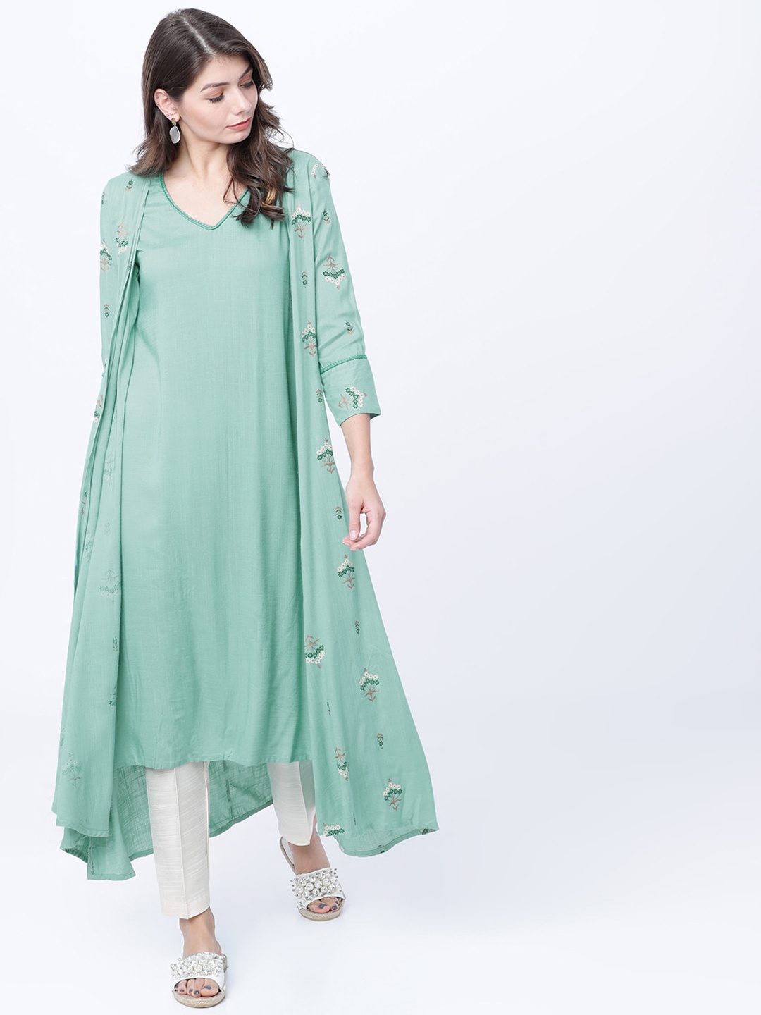 

Vishudh Green Floral Printed Kurta