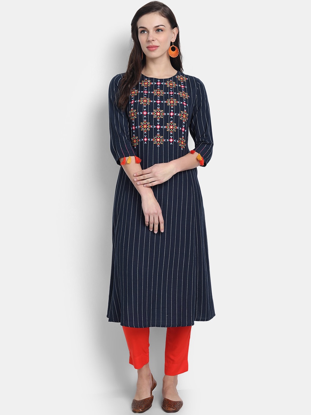 

fabGLOBAL Navy Blue Ethnic Motifs Embroidered Handloom Kurta
