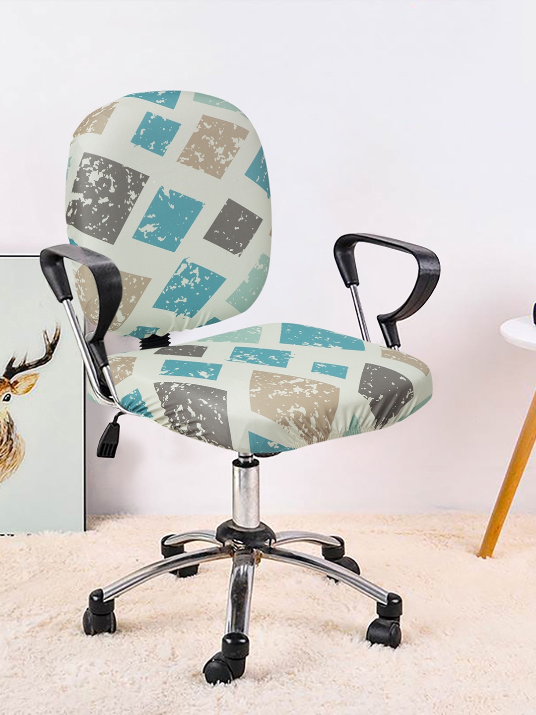 

Cortina Set Of 6 White & Grey Geometric Printed Chair Covers