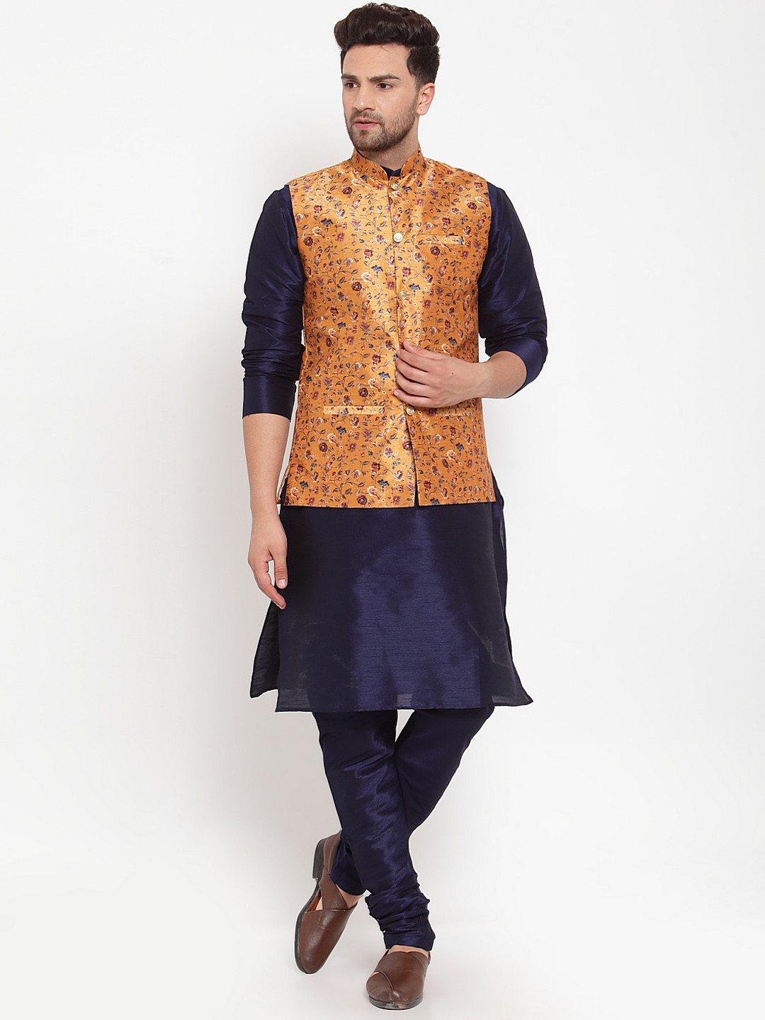 

GRACIT Men Navy Blue & Orange Solid Kurta with Pyjamas