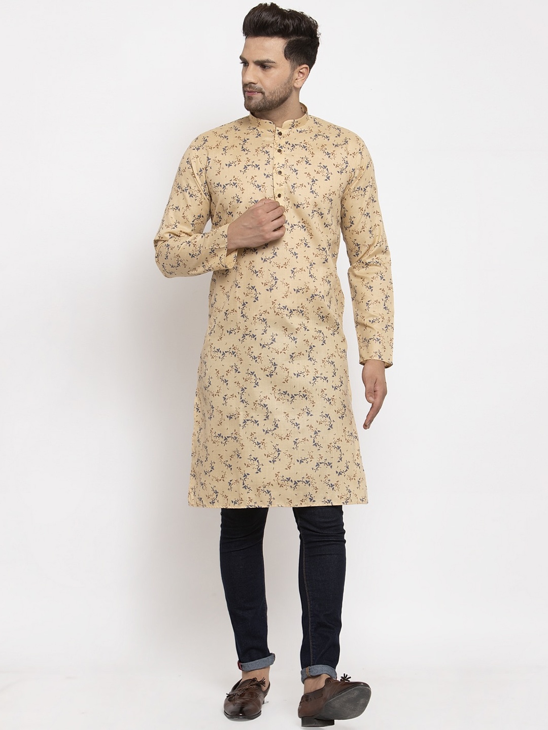 

GRACIT Men Cream-Coloured Floral Printed Straight Kurta
