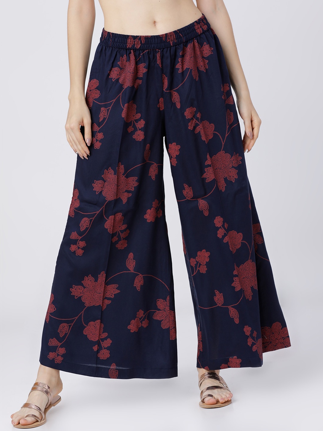 

Vishudh Women Navy Blue Printed