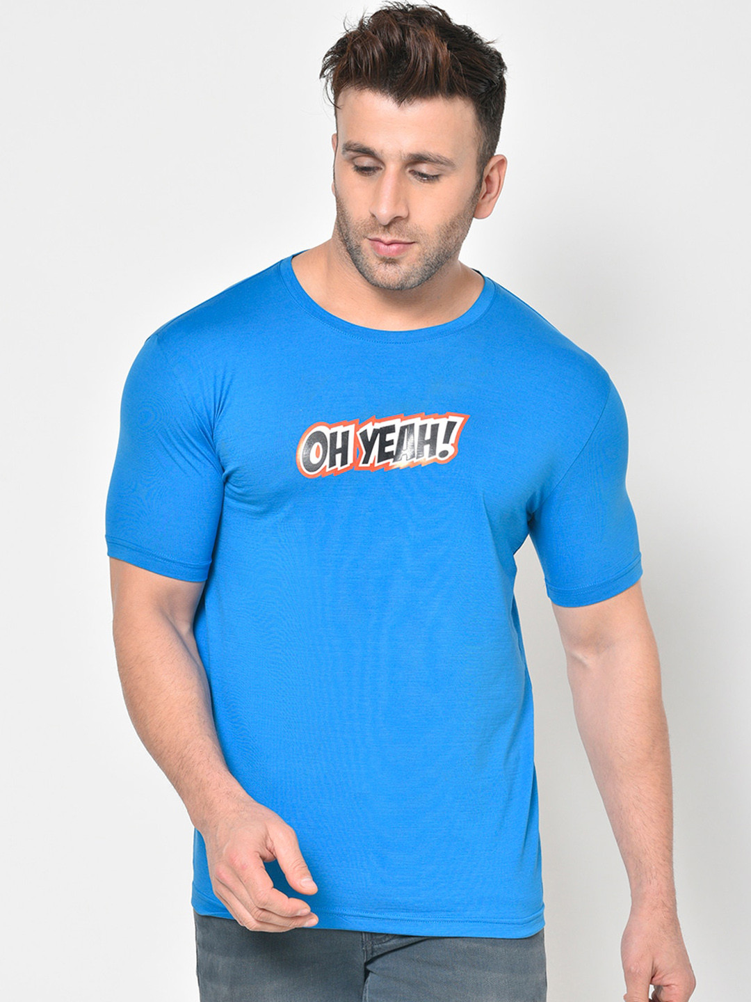 

PERFKT-U Men Blue & Black Printed Round Neck T-shirt