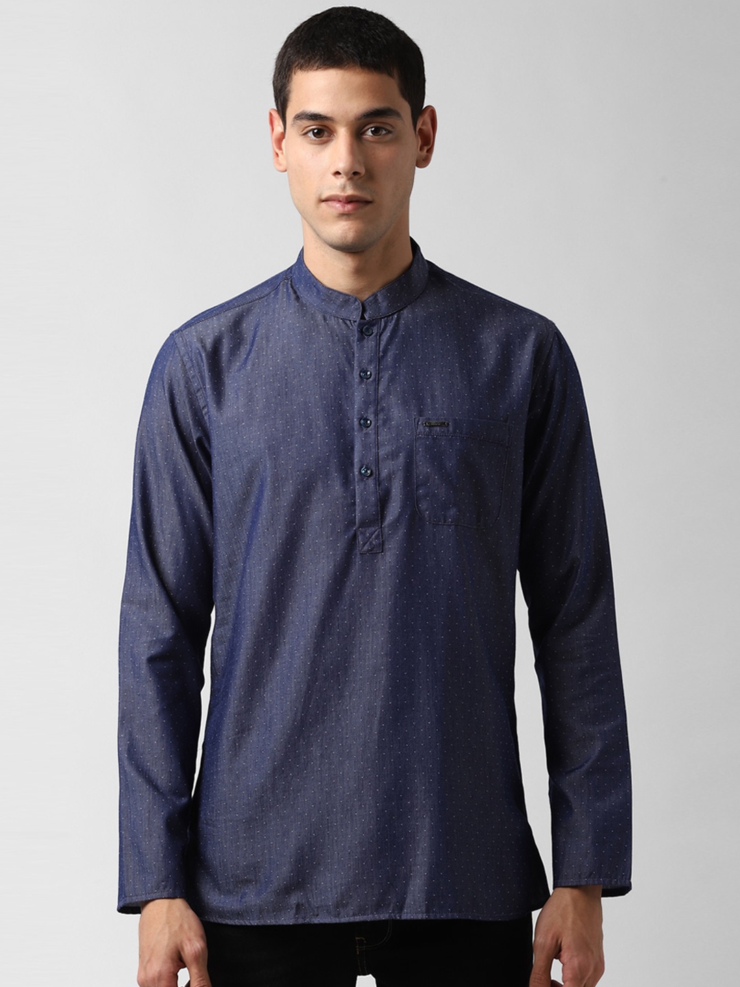 

Peter England Men Navy Blue Geometric Printed Straight Short Kurta