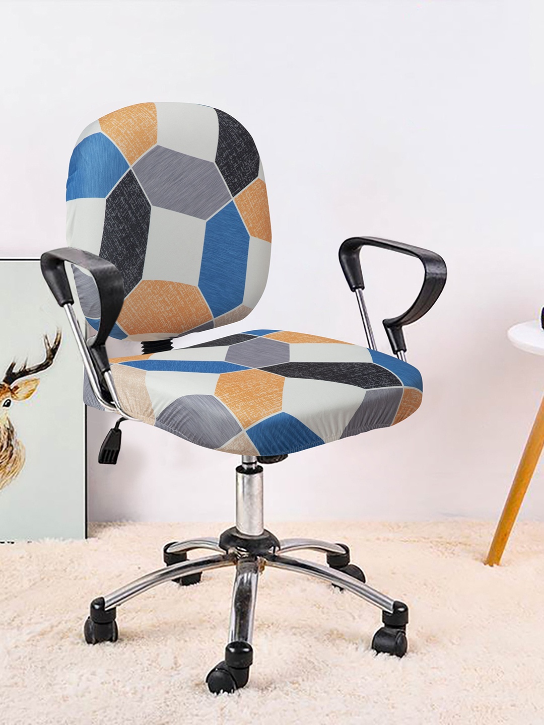 

Cortina Set Of 8 White & Blue Geometric Printed Chair Covers
