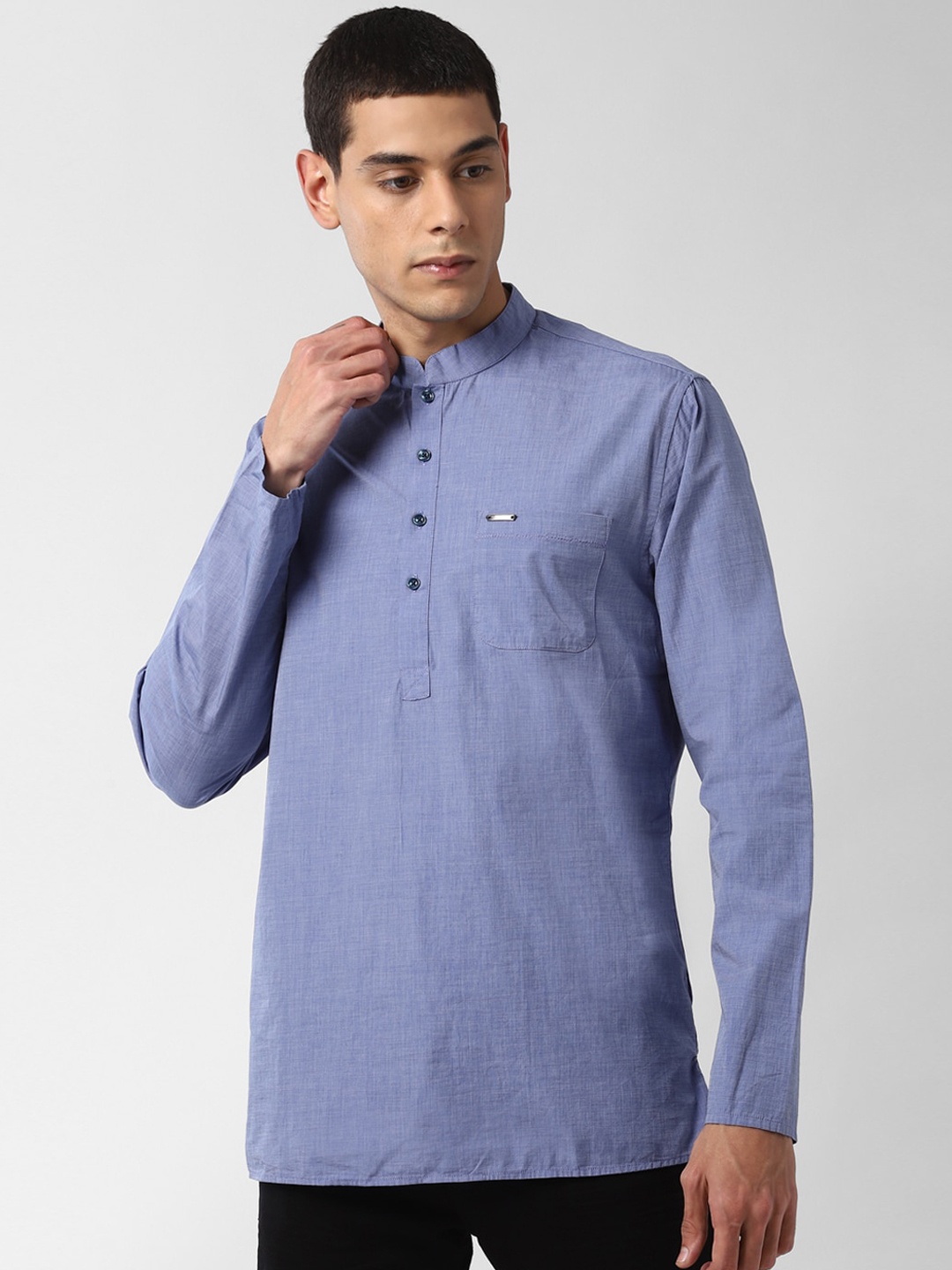 

Peter England Men Blue Solid Cotton Kurta