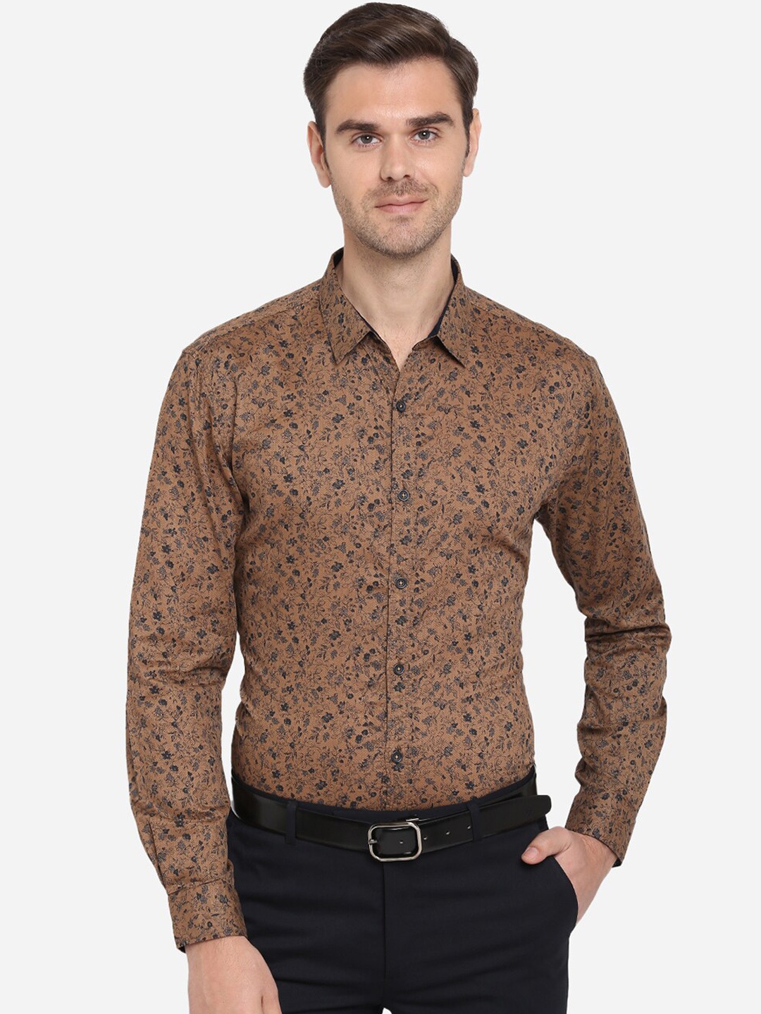 

Greenfibre Men Brown Slim Fit Printed Casual Shirt