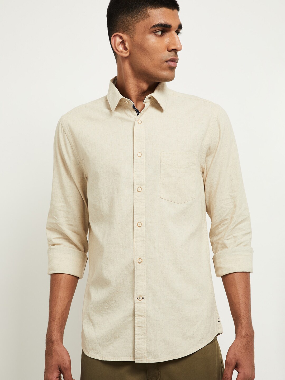 

max Men Beige Slim Fit Solid Casual Shirt