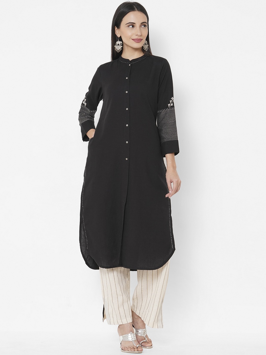 

FASHOR Women Black & White Solid Kurta with Trousers