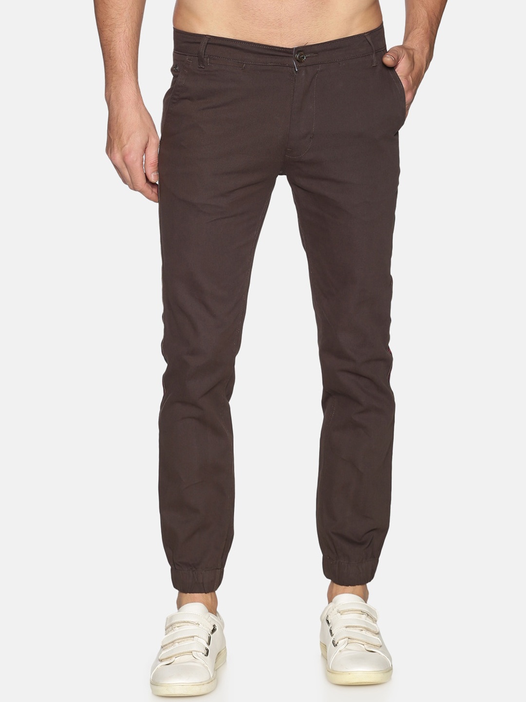 

Chennis Men Brown Regular Fit Solid Joggers