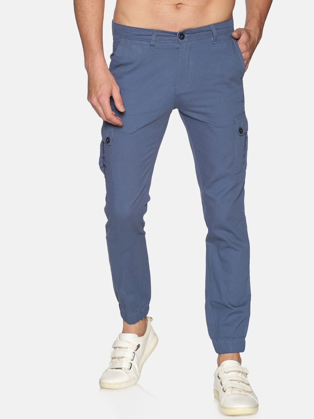 Chennis Men Blue Regular Fit Solid Cotton Cargos