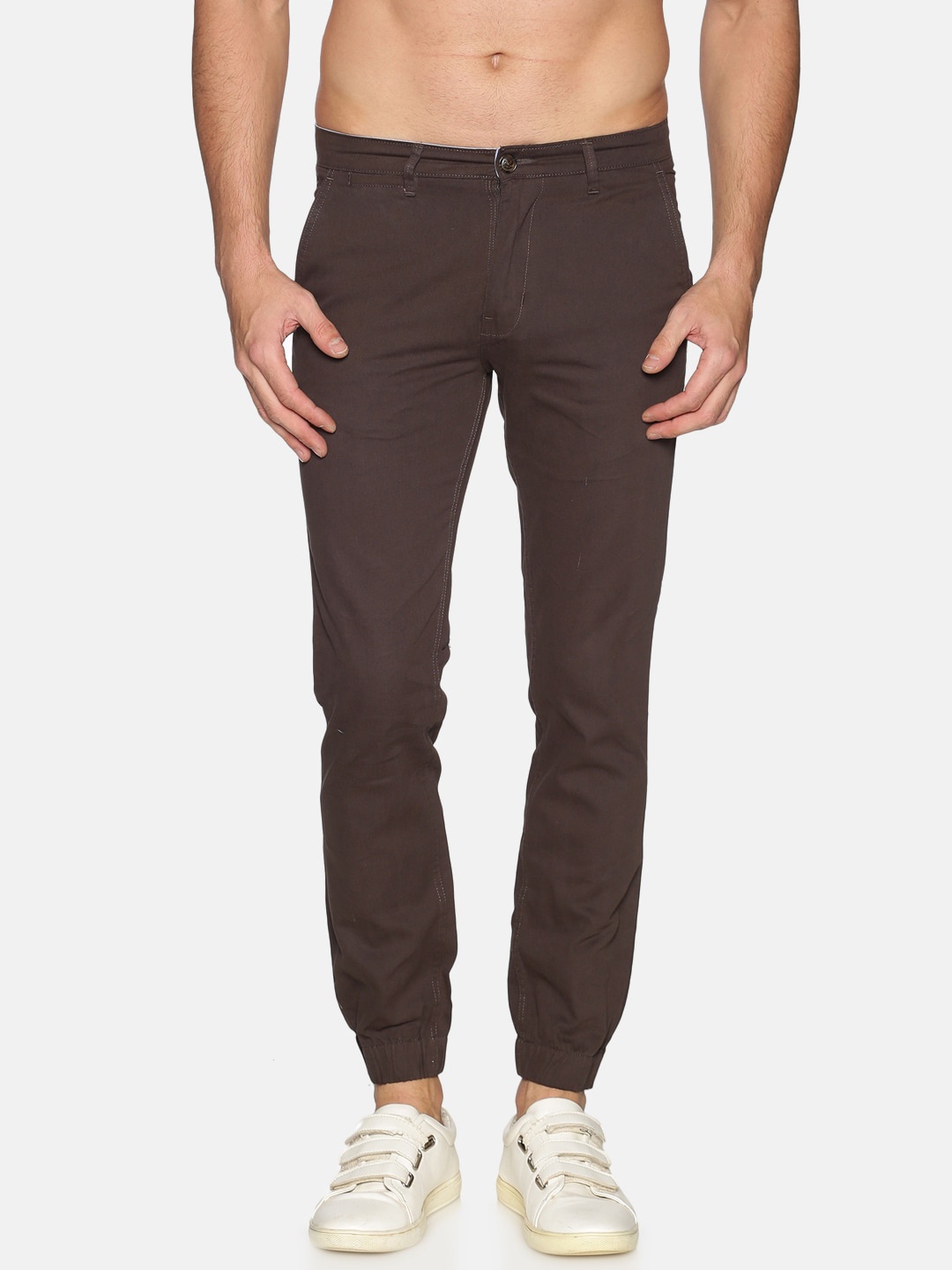 

Chennis Men Brown Regular Fit Solid Joggers