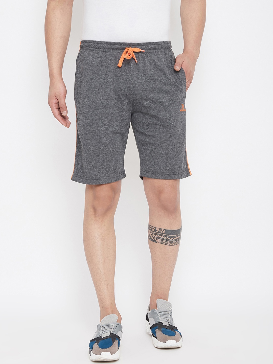 

Adobe Men Charcoal Grey Solid Regular Fit Regular Shorts
