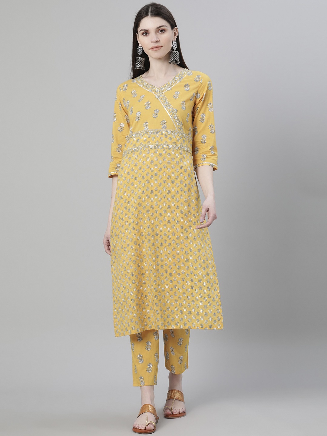 

ZIYAA Women Yellow Floral Printed Angrakha Straight Kurta
