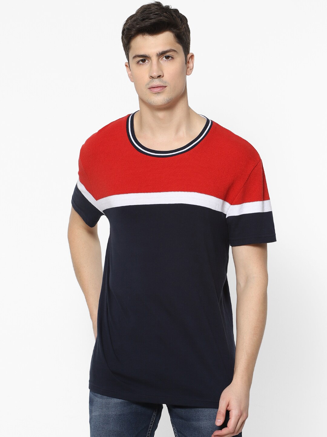 

Celio Men Navy Blue Colourblocked Round Neck Cotton Pure Cotton T-shirt