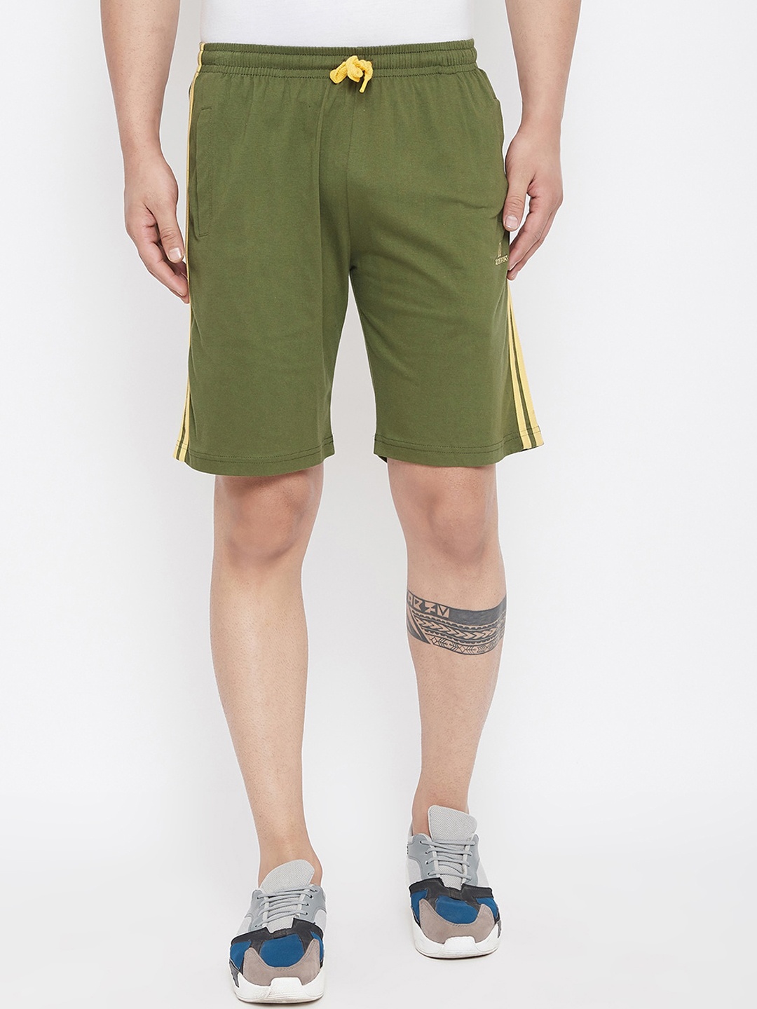 

Adobe Men Olive Green Solid Regular Fit Sports Shorts