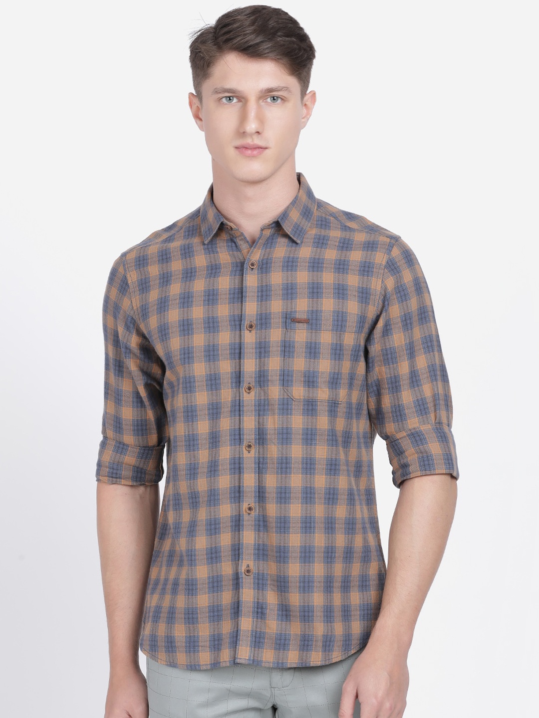 Crocodile Men Blue & Orange Slim Fit Checked Casual Shirt