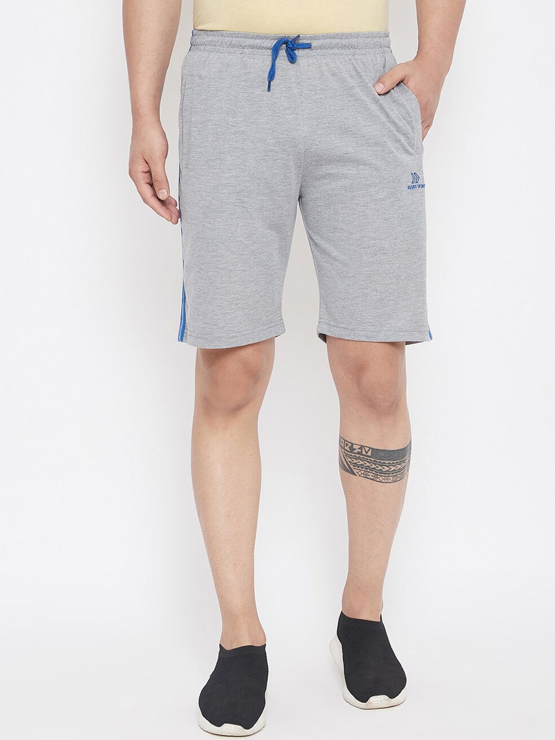 

Adobe Men Grey Solid Regular Fit Sports Shorts