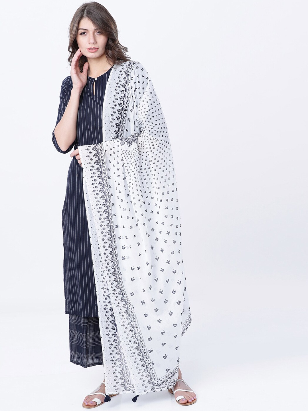

Vishudh White & Navy Blue Printed Dupatta