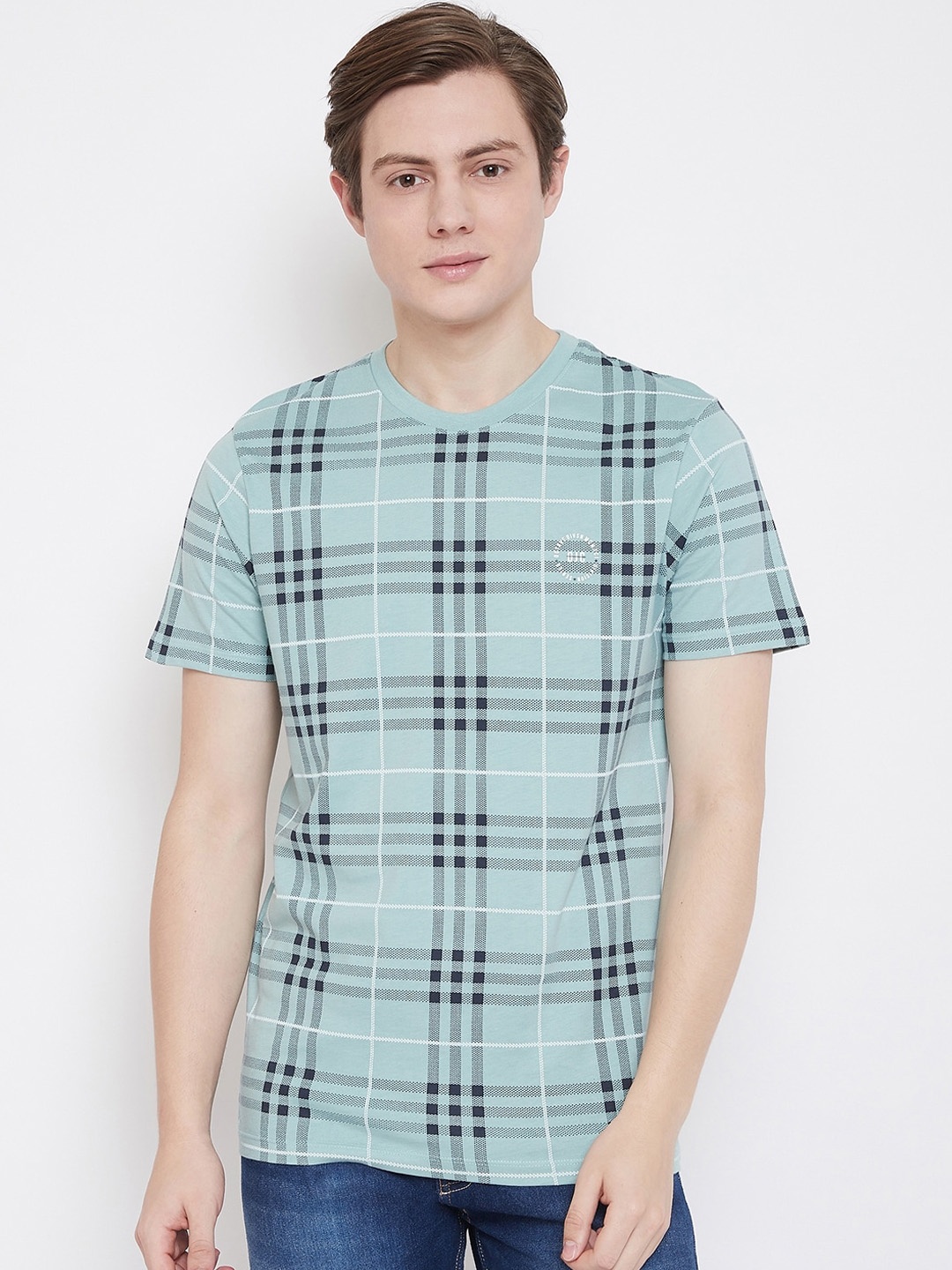 

Octave Men Green Checked Round Neck T-shirt